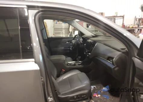 2019 Chevrolet Traverse Premier z USA, uszkodzony, nr VIN 1GNEVKKW6KJ255177